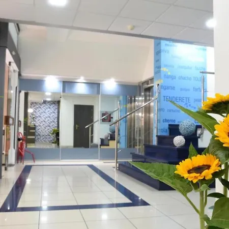 Triple Interior Studio. Wifi, 1 Minute Walk From Las Canteras Beach Apartment *