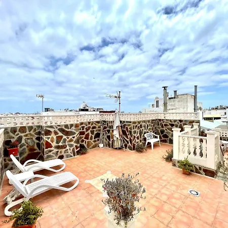 Apartment Triple Interior Studio. Wifi, 1 Minute Walk From Las Canteras Beach Las Palmas de Gran Canaria