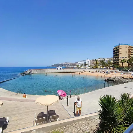 Triple Interior Studio. Wifi, 1 Minute Walk From Las Canteras Beach *